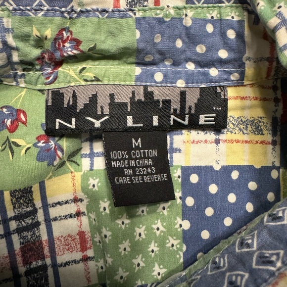 NY Line sleeveless button down top. “Patchwork” look. Size M - Picture 3 of 5